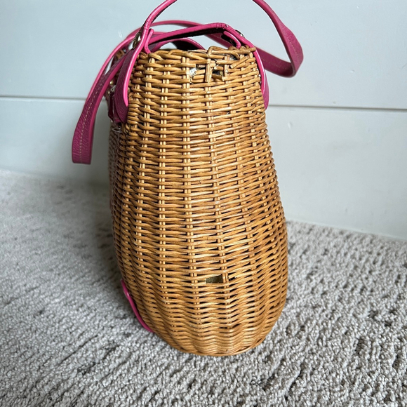 Kate Spade Brown Wicker with Pink Leather Trim Gold Detail Shoulder Bag - Picture 3 of 8